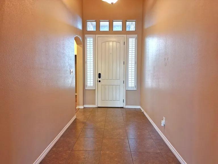 7305 Bellini St — Photo 5
