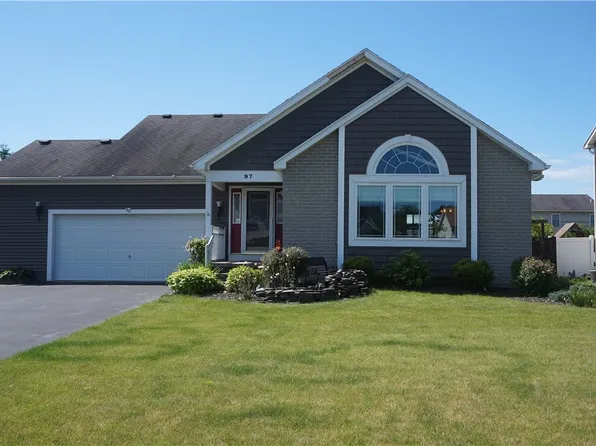 97 Daylilly Ln, Rochester, NY 14626
