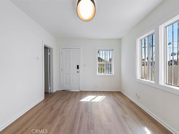 5th image of 439 E 98th St