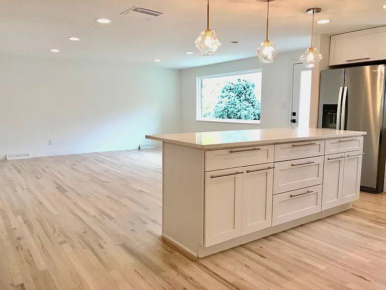 3360 Ward Rd — Photo 5