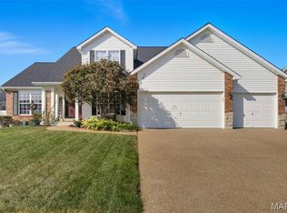 225 Schroeder Grove Dr, Wentzville, MO 63385