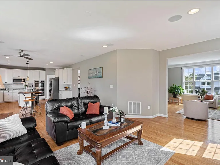 3028 Landing Eagle Ct — Photo 9