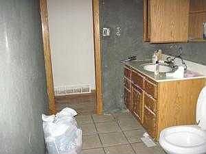 5th image of 1609 N Hickory Ave