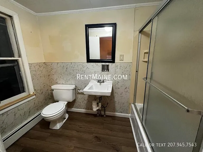 34 Sanford St #3 — Photo 7