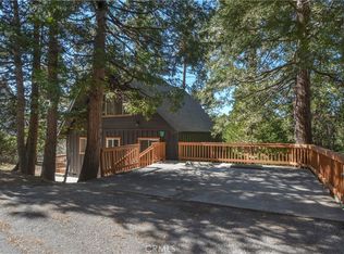 377 Grass Valley Rd, Lake Arrowhead, CA 92352