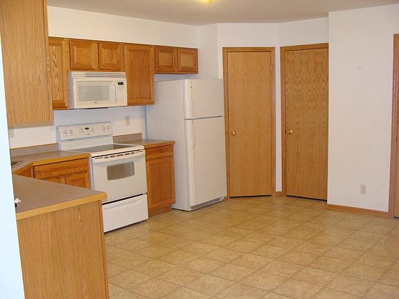 5th image of 13756 Flay Ave N