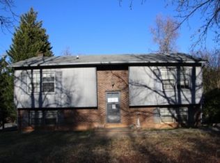 4244 River Rd, Hickory, NC 28602