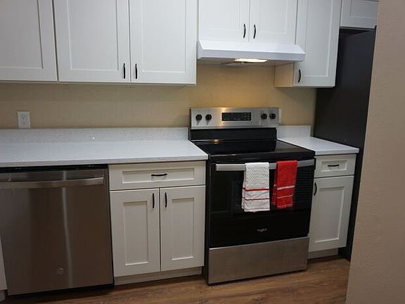 4th image of 4266 Windergate Dr