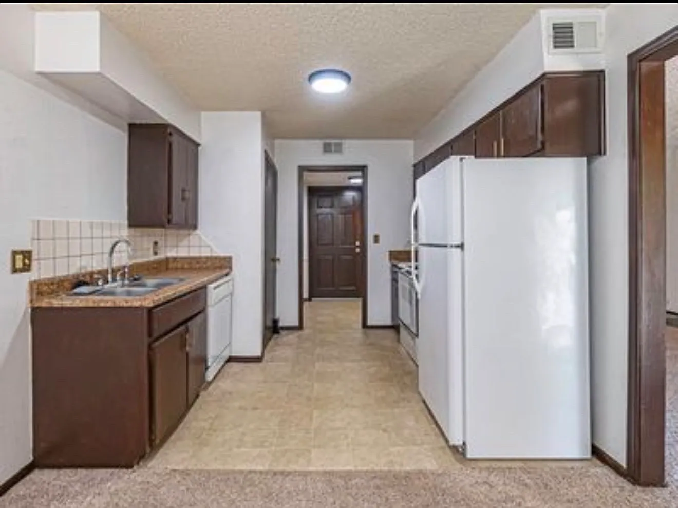 2 bed, 1101 sqft, $1,000 — Photo 4
