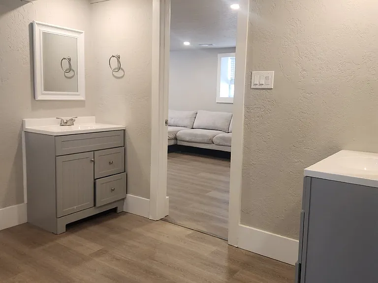 1634 S Merrill St — Photo 13