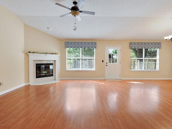 4th image of 3058 Marbon Estates Ct