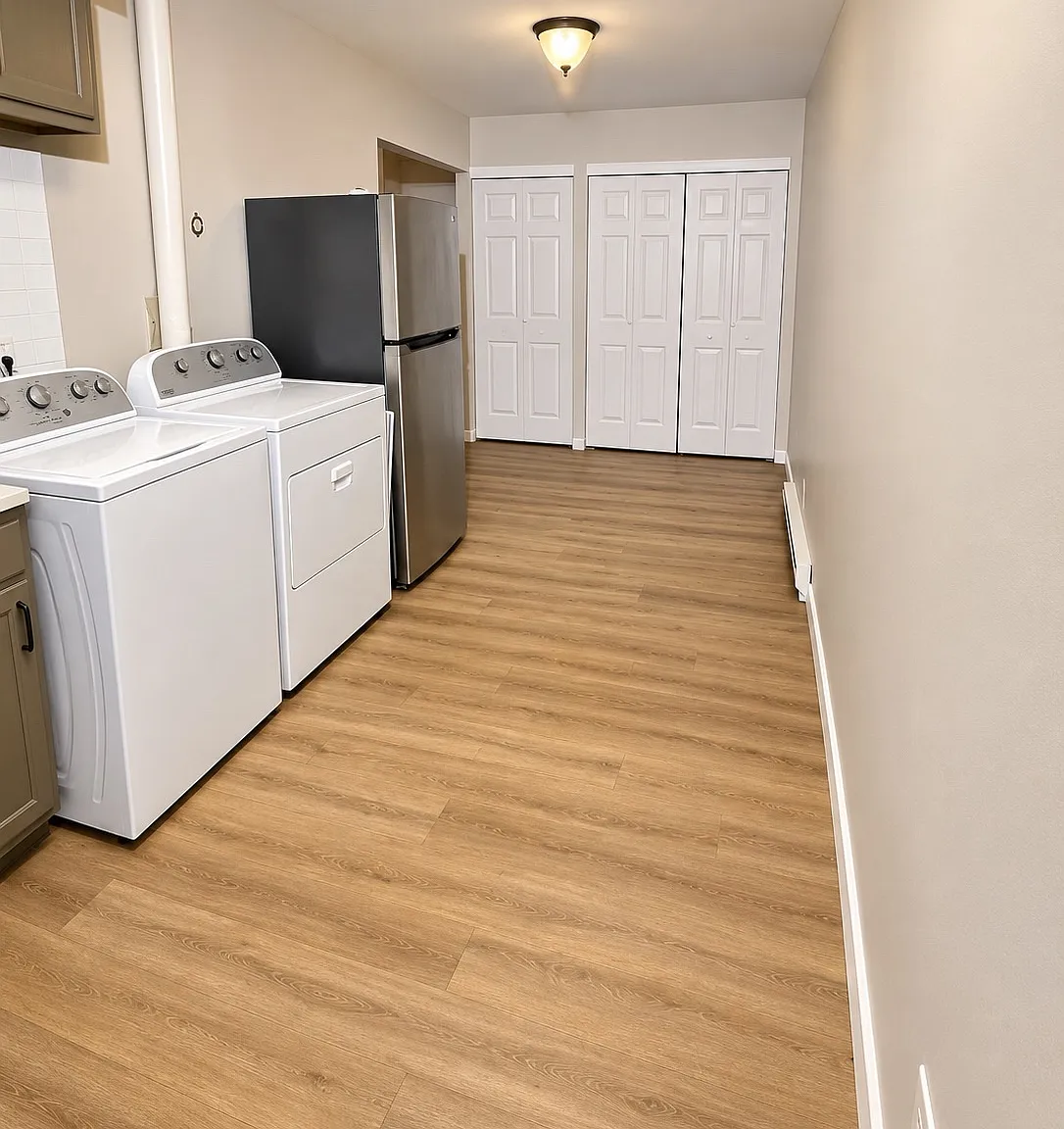2 bed, 1050 sqft, $1,875 — Photo 3