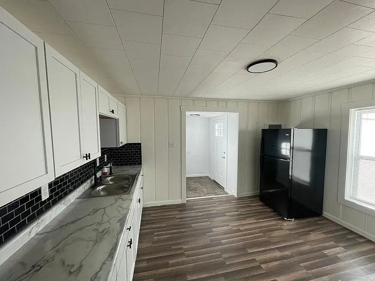 342 Kahl Ct — Photo 5