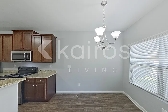 1332 Bass Ln — Photo 5