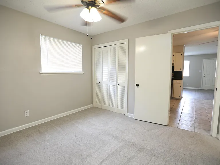 5101 H St #5 — Photo 12