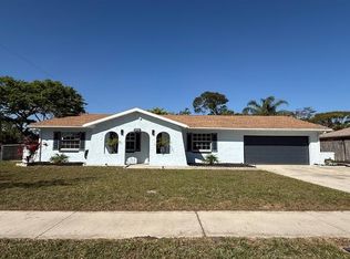 899 Barris Ln, Rockledge, FL 32955