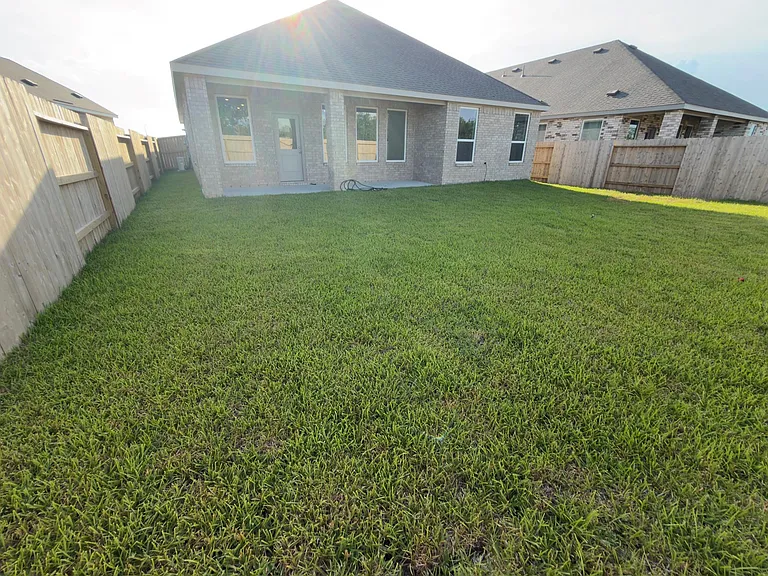 7919 Evening Emerald Dr — Photo 30