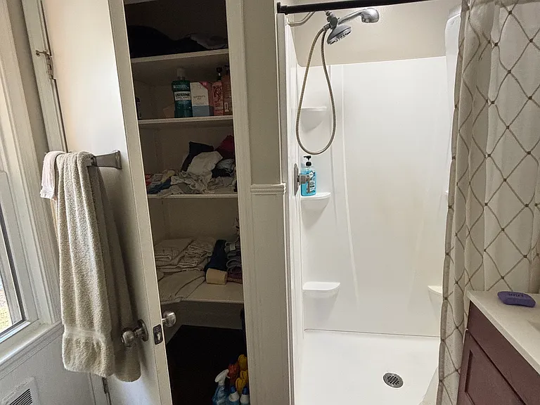 3004 Grandin Rd — Photo 26