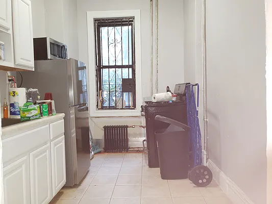 Rented by Signature Property Realty | media 25