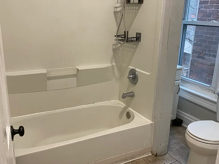 318 N 14th St — Photo 2