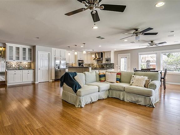 2nd image of 4500 Blue Heron Ct