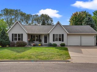 518 Johnson St, Onalaska, WI 54650