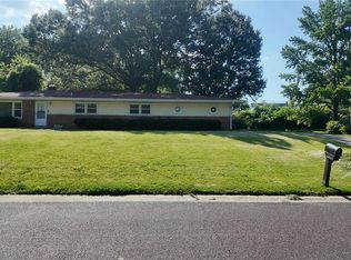 12050 Mignon Dr, Florissant, MO 63033