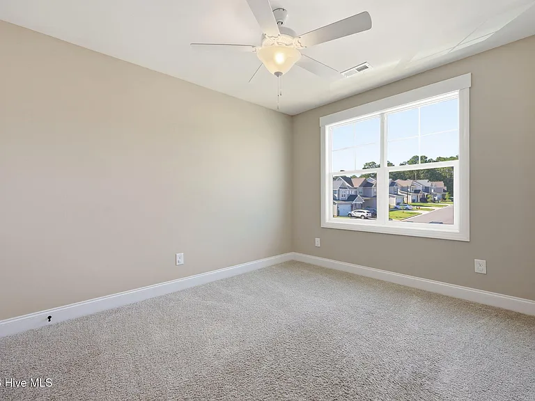 318 Dunston Rd — Photo 28