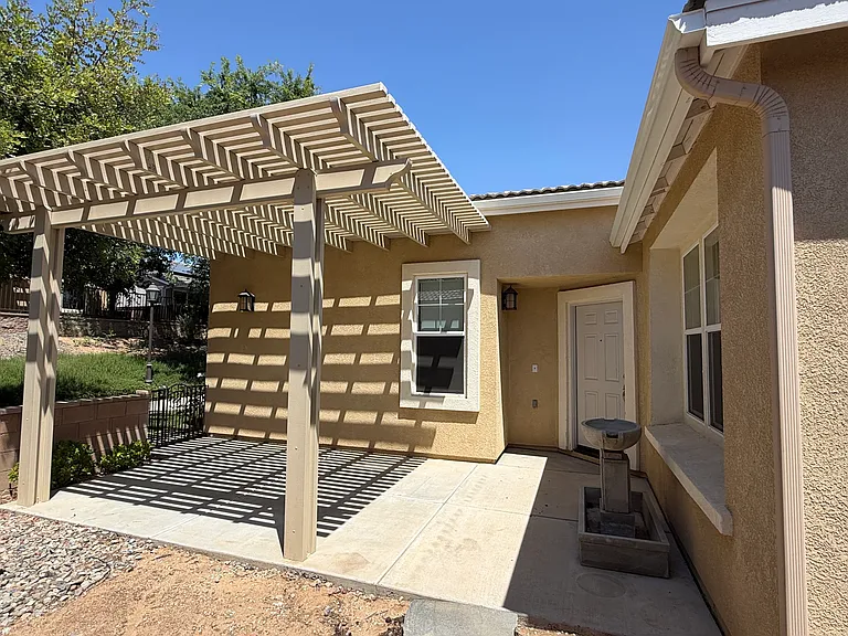10302 Oldham Ln — Photo 6