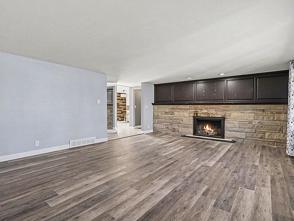 3rd image of 244 Downey Dr