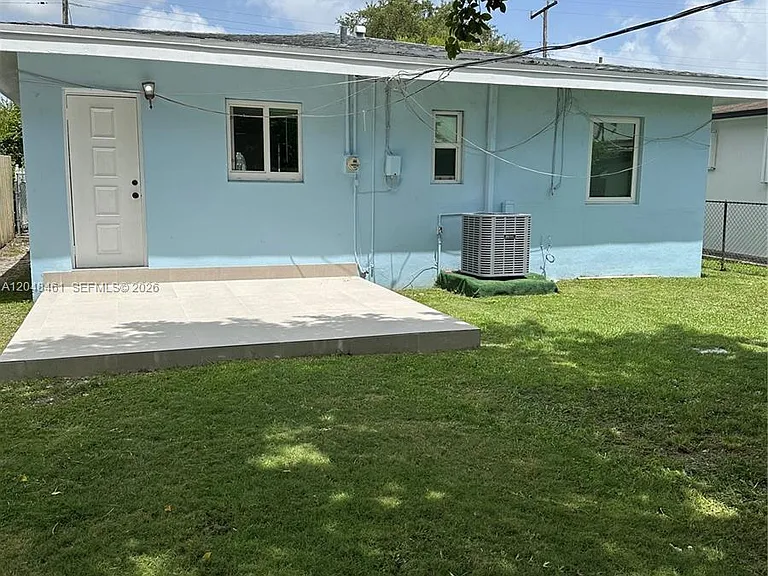 400 NW 61st Ave — Photo 20