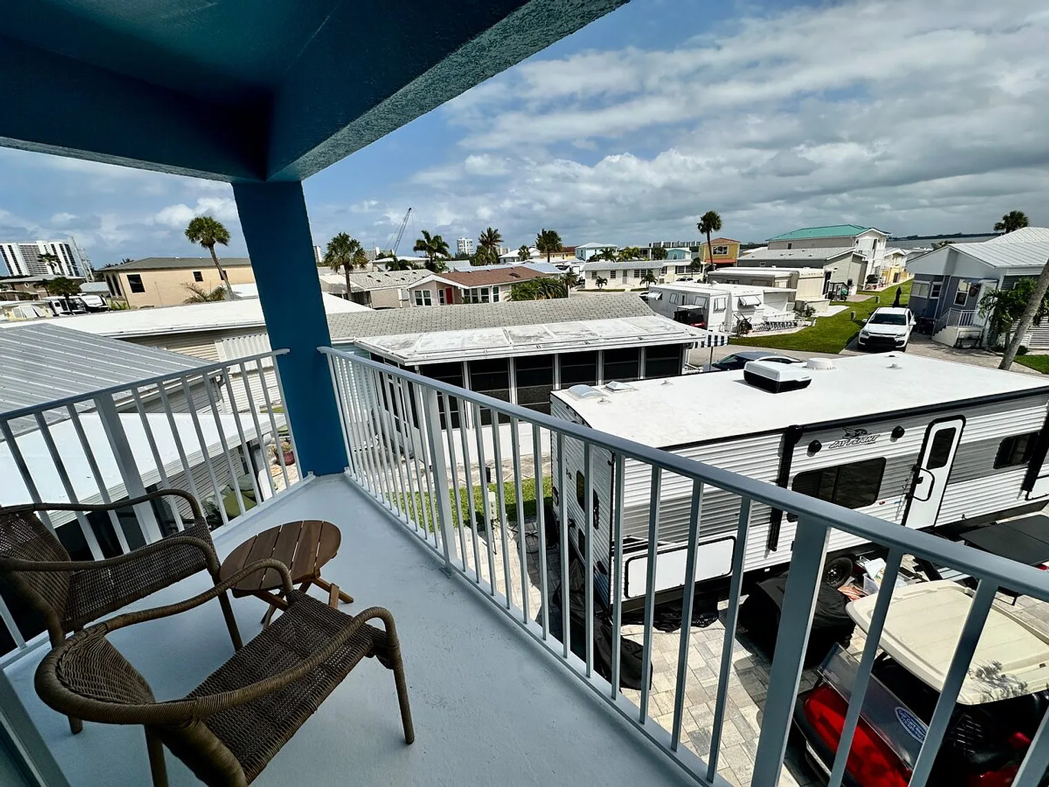 3 bed, 2.5 bath, $8,721 — Photo 4