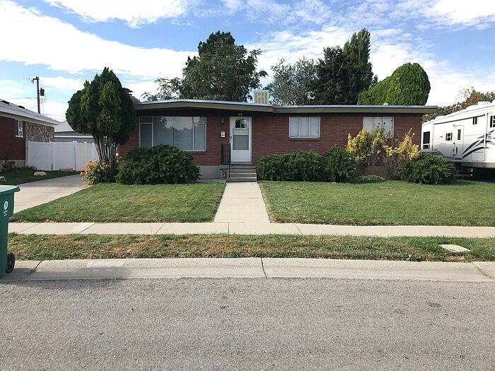1st image of 492 E Julep Dr