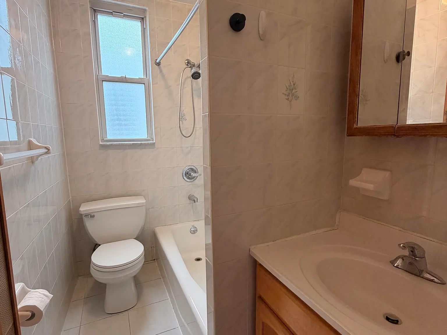 1268 Ovington Avenue — Photo 4