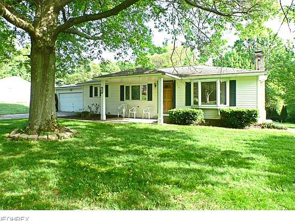 2nd image of 585 Anna Mae Dr