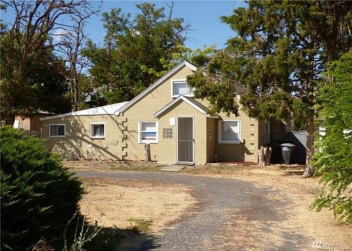 1st image of 613 Peterson Pl