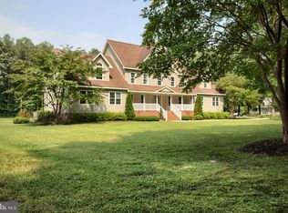 5698 Captain Woodlands Ln, Gloucester, VA 23061