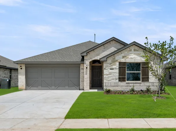 1912 Cheyenne Dr, Cleburne, TX 76036