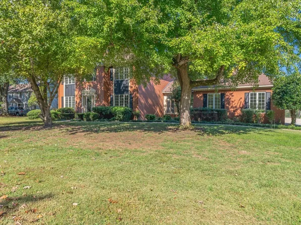 2112 Shannon Dr, Murfreesboro, TN 37129