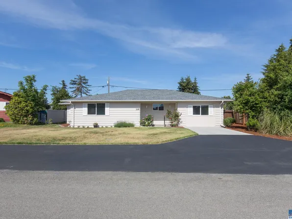 319 N Dunlap Ave, Sequim, WA 98382