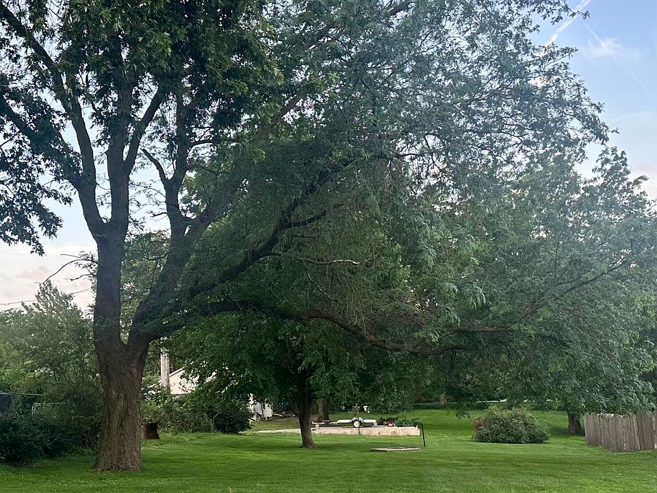 2nd image of 208 Lincoln Ave
