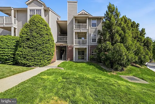 1703 Ascot Way #D Photo 1