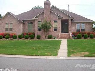 2915 Baxter Dr, Conway, AR 72034