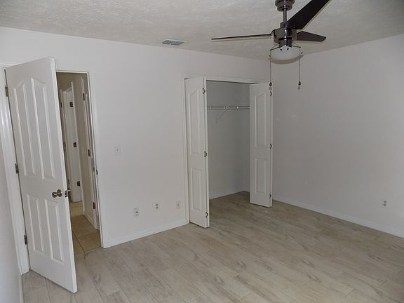 5th image of 3520 NE 42nd Pl