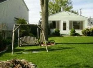 4146 Shoreview Ln, Whitmore Lake, MI