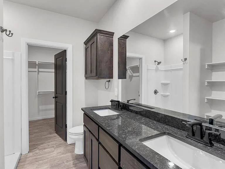 324 Vinnedge Ave — Photo 11