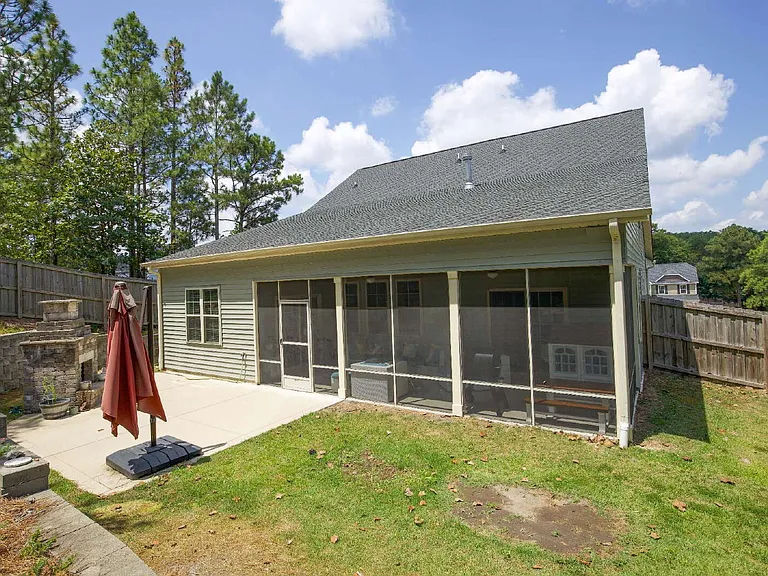 59 Cherry Hill Dr — Photo 8
