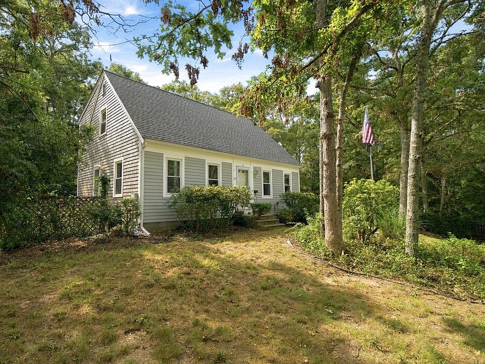 1st image of 16 Gunters Ln