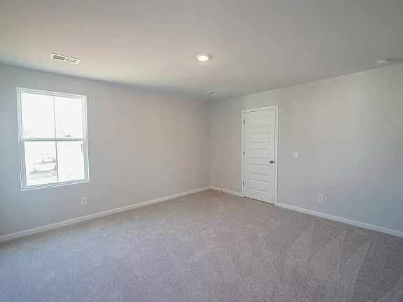 3rd image of 140 Seagrass Way