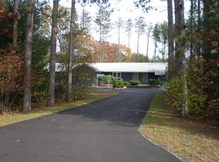 13 Launching Rd, Andover, MA 01810